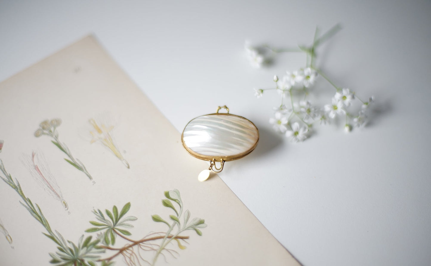 ROOTS ROSE RADISH ソリッドパフューム J〈ローズフランキンセンス&パチュリ〉