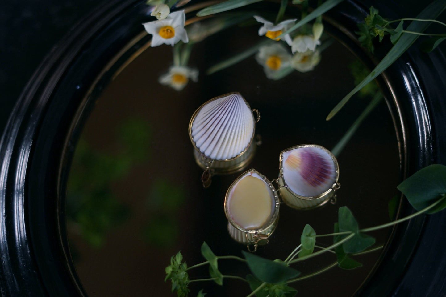 ROOTS ROSE RADISH ソリッドパフューム J〈ラベンダーシダーウッド&ベルガモット〉