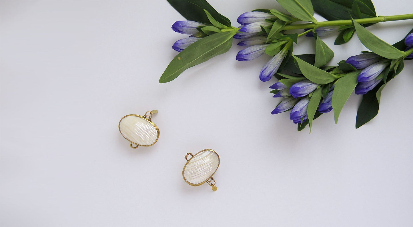 ROOTS ROSE RADISH ソリッドパフューム J〈ローズフランキンセンス&パチュリ〉