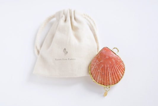 ROOTS ROSE RADISH ソリッドパフューム J〈シダーウッドミルラ＆クローブ〉